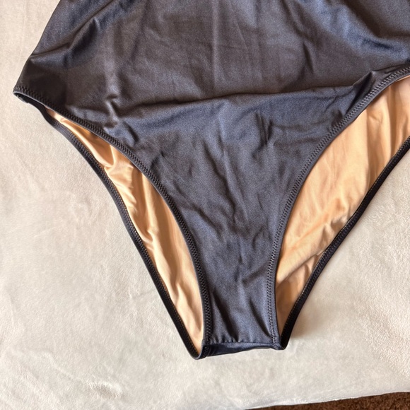 NEW Shade & Shore Black Shirred V-Wire Plunge One Piece Swimsuit Extra Cheeky XL - Picture 9 of 13